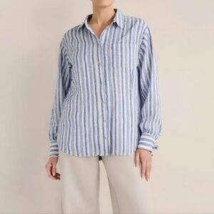 🩵 NWT Woman's Blue and White Striped Shirt